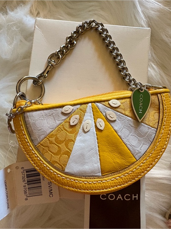 Coach Handbags - NWT Y2K 2006 VINTAGE COACH YELLOW & CREAM LEMON FRUIT WRISTLET COIN CLUTCH